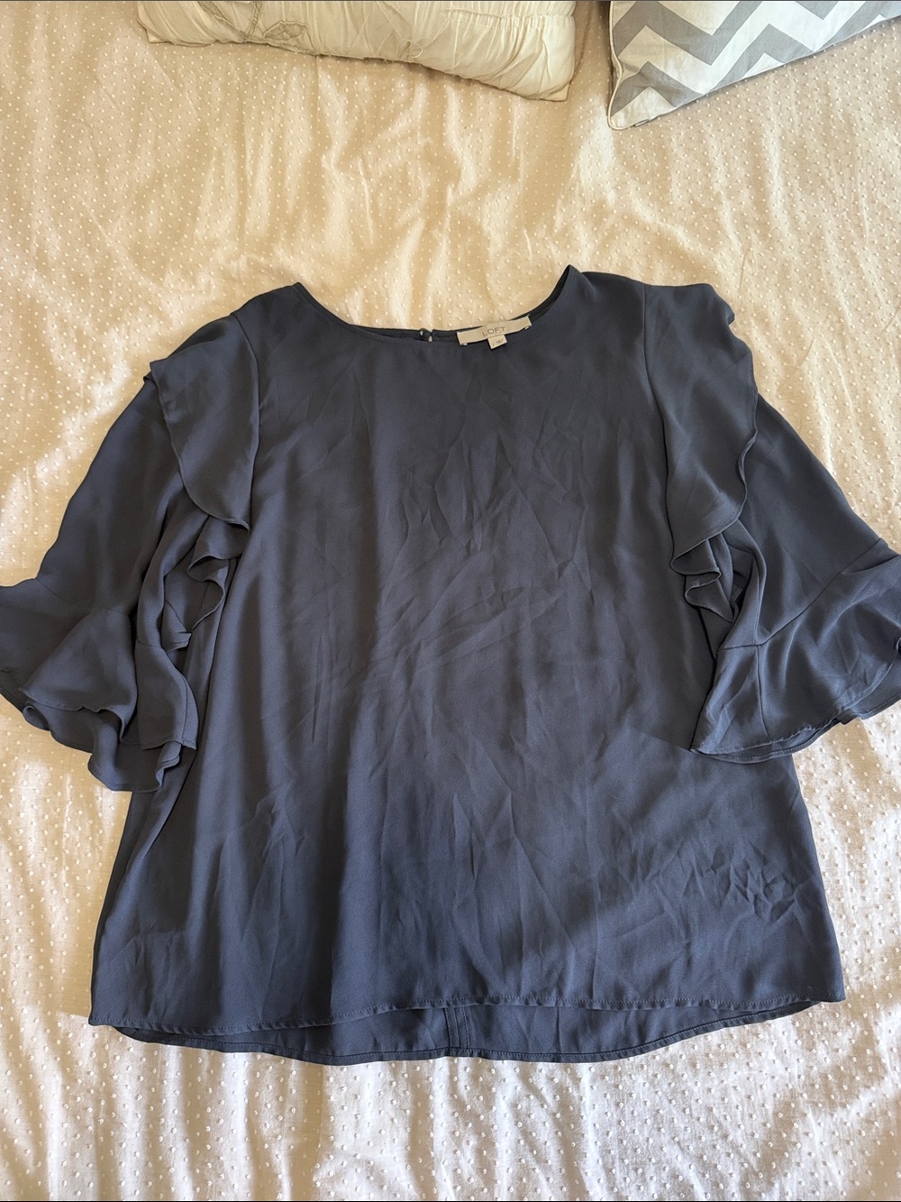 Women's Gray Ruffle Sleeve Blouse